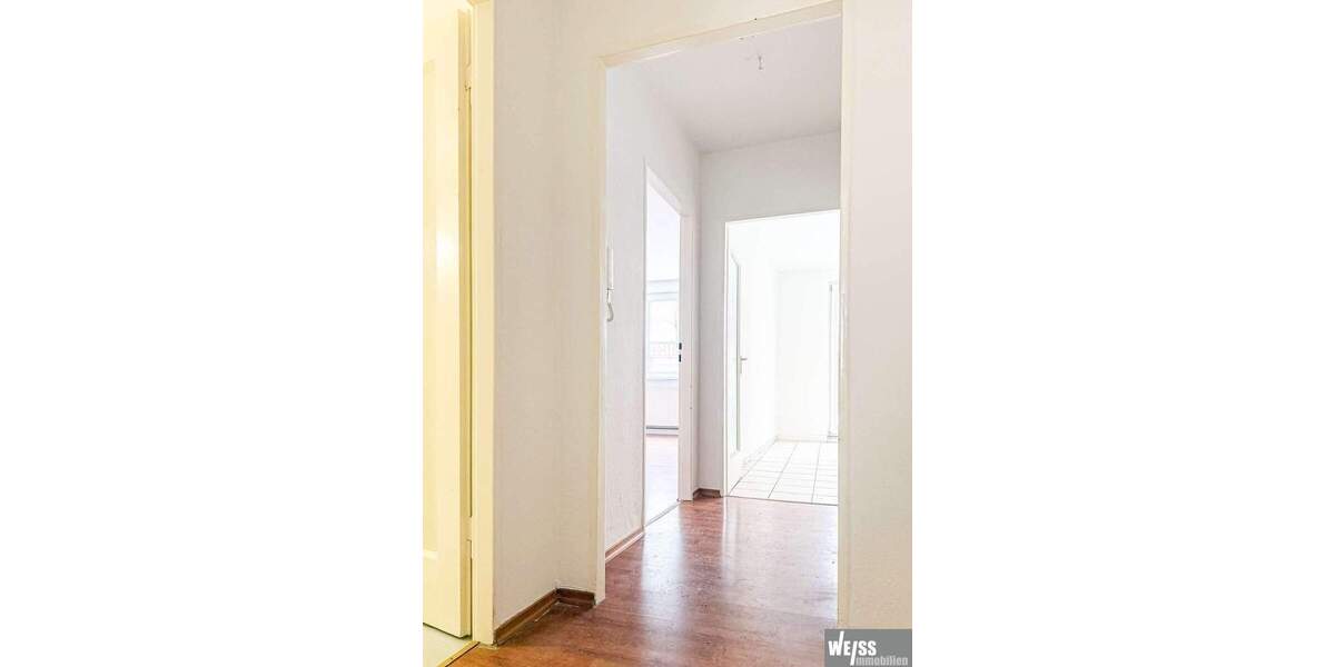 Etagenwohnung Ochsenfurt - 2 Zimmer, 79 m&sup2;, 650&euro; | Angebot:25703497