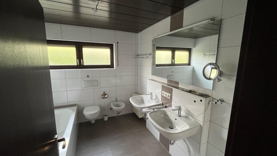 Einfamilienhaus Würzburg Dürrbachau - 7 Zimmer, 200 m&sup2;, 695.000&euro; | Angebot:26277995