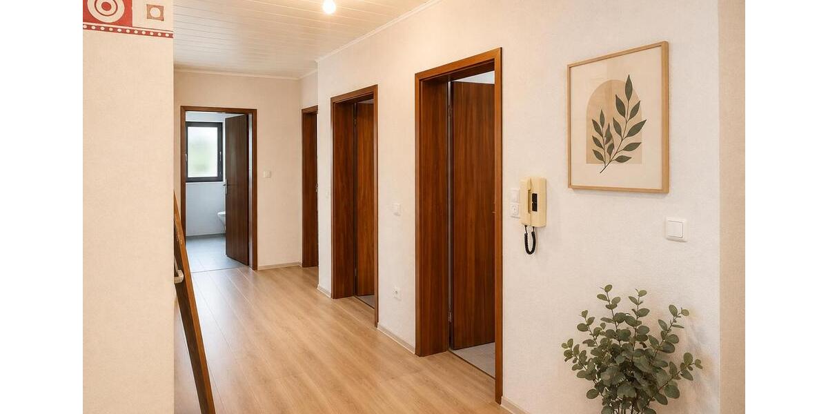 Erdgeschoßwohnung Kitzingen - 4 Zimmer, 110 m&sup2;, 245.000&euro; | Angebot:27162941