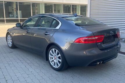 Jaguar XE 90.200 km 12.500 &euro; Würzburg 97074