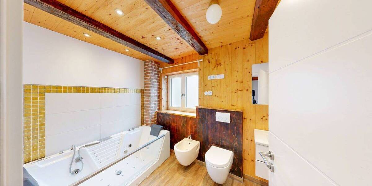 Mehrfamilienhaus, Wohnhaus Kitzingen Repperndorf - 6 Zimmer, 225 m&sup2;, 385.000&euro; | Angebot:25997026