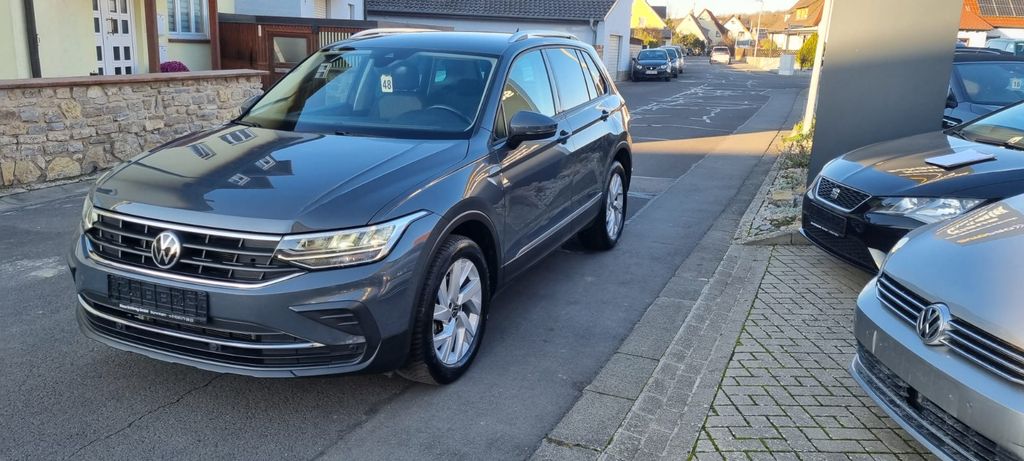 VW Tiguan 96.800 km 24.890 € Stammheim 97509