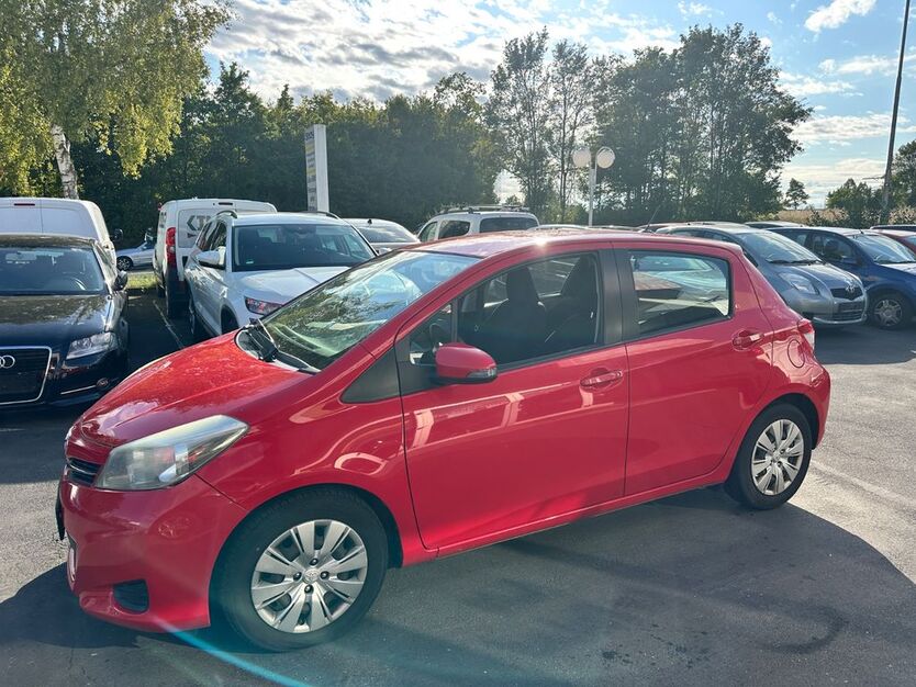 Toyota Yaris 220.000 km 4.600 € Würzburg 97076