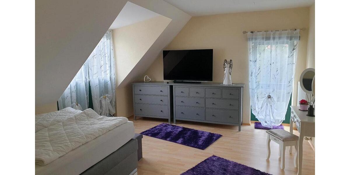 Etagenwohnung Schwarzach am Main - 4 Zimmer, 120 m&sup2;, 1.200&euro; | Angebot:25598897