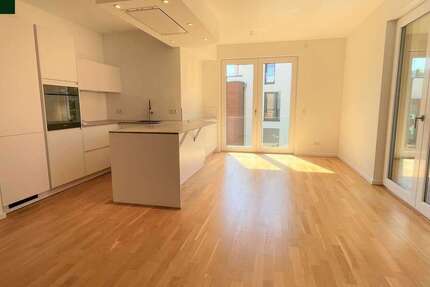 Wohnung Würzburg Frauenland - 3 Zimmer, 86 m&sup2;, 1.430&euro; | Angebot:26748309