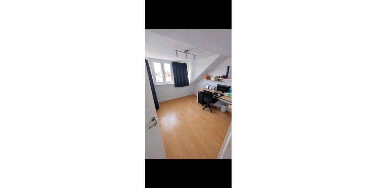 Dachgeschoßwohnung Würzburg Sanderau - 3 Zimmer, 62 m&sup2;, 855&euro; | Angebot:26489937