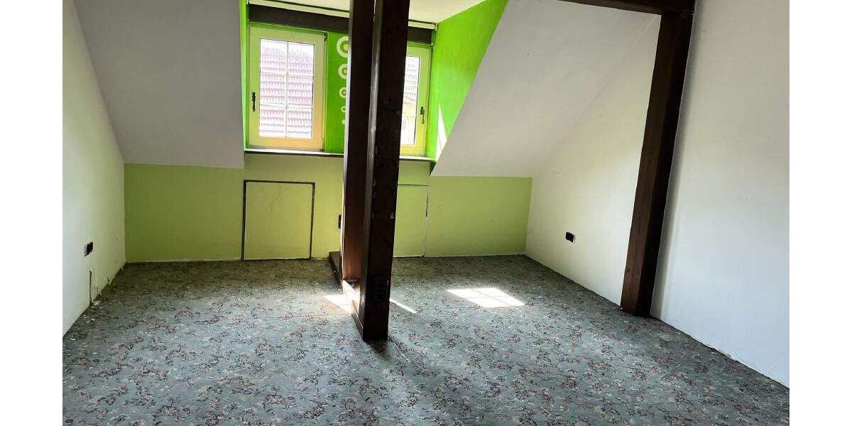 Mehrfamilienhaus, Wohnhaus Tauberbischofsheim - 8 Zimmer, 300 m&sup2;, 192.500&euro; | Angebot:25706844