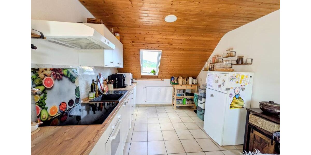 Dachgeschoßwohnung Leinach - 4 Zimmer, 94 m&sup2;, 740&euro; | Angebot:26288323
