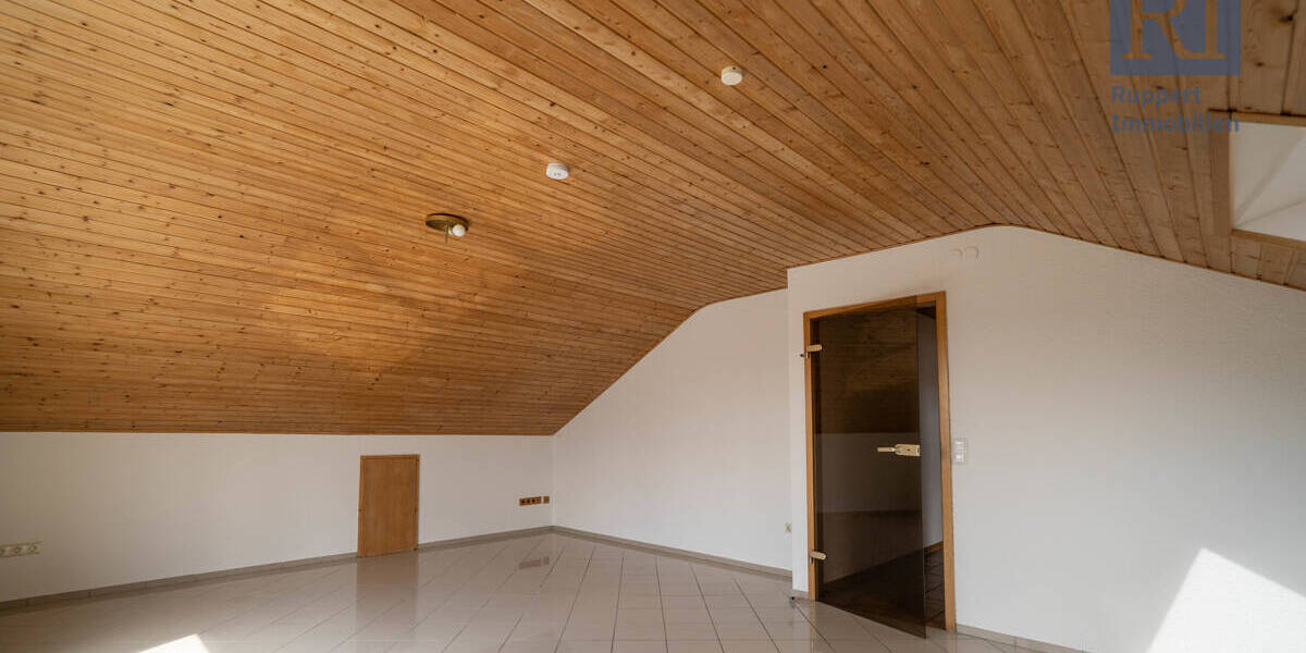 Mehrfamilienhaus, Wohnhaus Schwarzach am Main Stadtschwarzach - 7 Zimmer, 191 m&sup2;, 389.000&euro; | Angebot:21889230