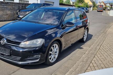 VW Golf 83.000 km 13.990 € Stammheim 97509