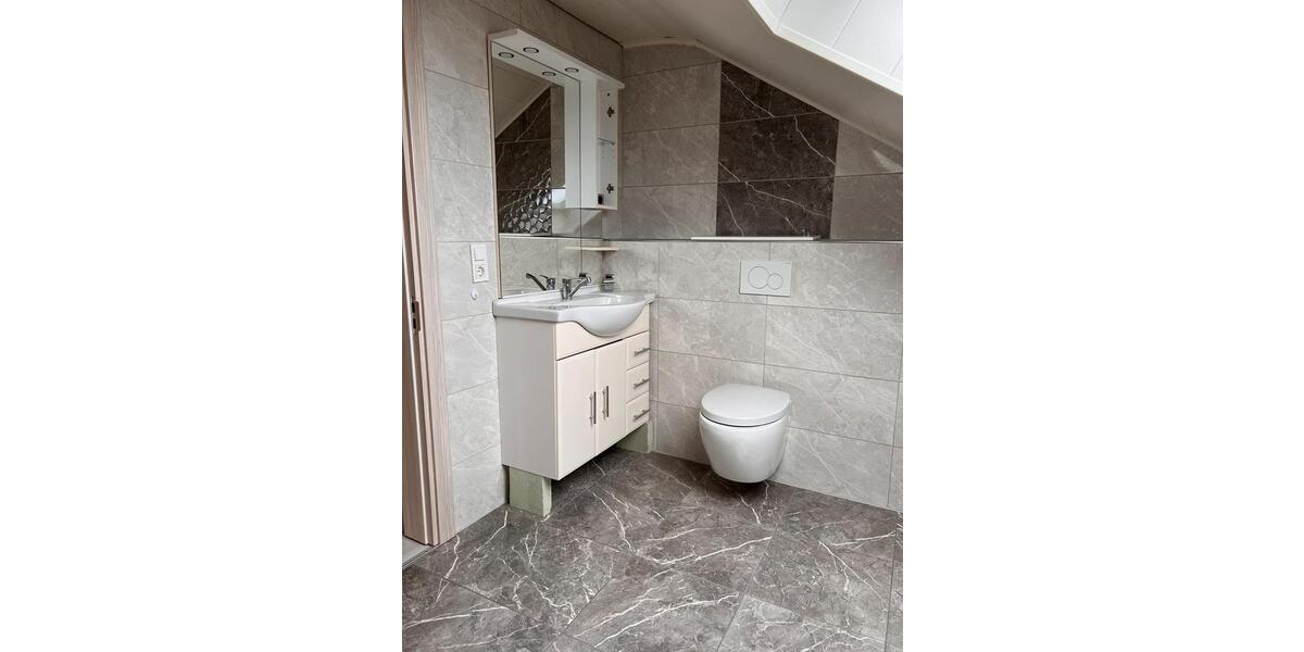 Dachgeschoßwohnung Tauberbischofsheim - 3 Zimmer, 87 m&sup2;, 1.100&euro; | Angebot:25636983