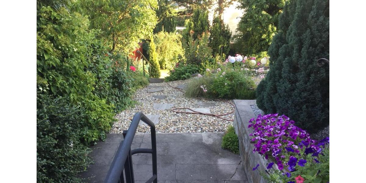 Reihenhaus Würzburg Dürrbachau - 4 Zimmer, 110 m&sup2;, 1.990&euro; | Angebot:24890654