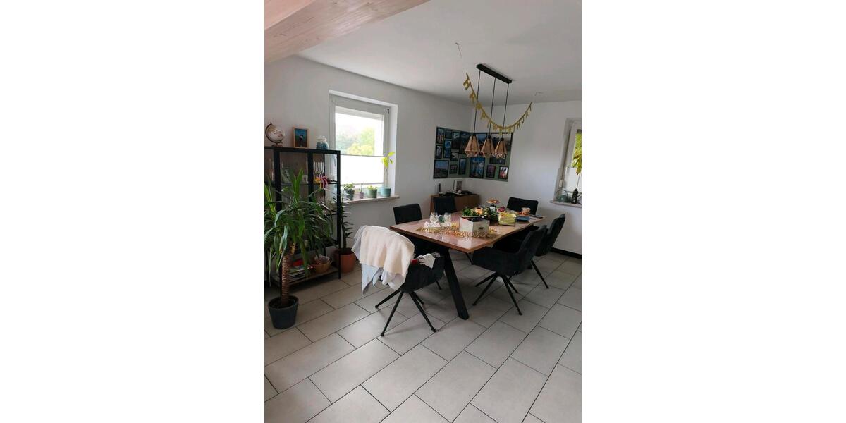 Erdgeschoßwohnung Werneck - 3 Zimmer, 85 m&sup2;, 1.000&euro; | Angebot:27631125