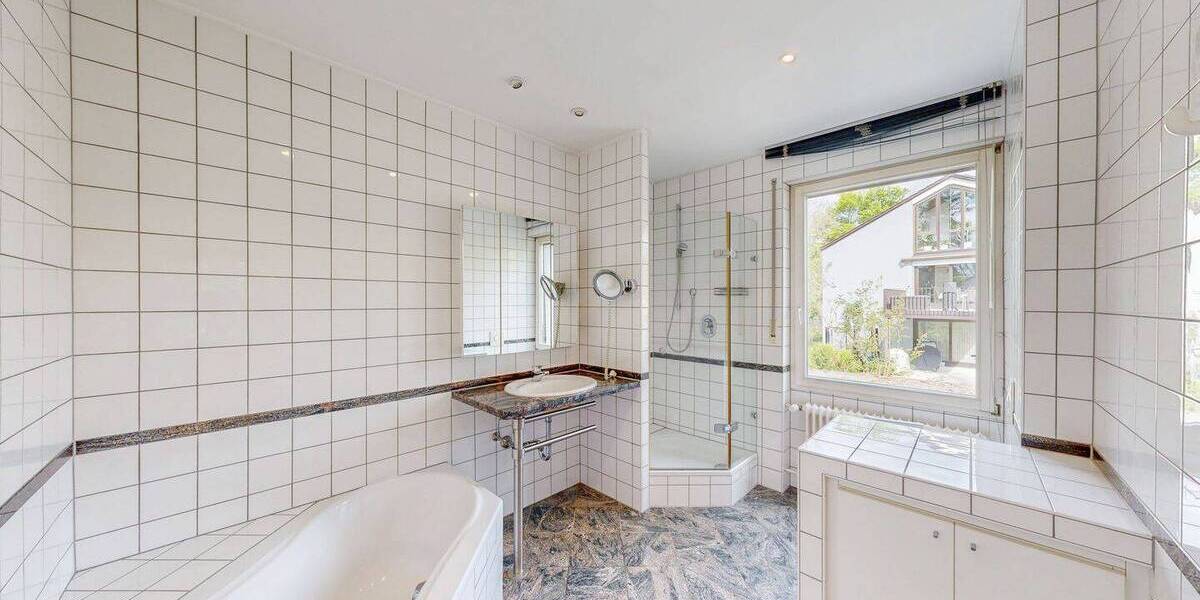 Einfamilienhaus Würzburg Frauenland - 6 Zimmer, 269 m&sup2;, 1.090.000&euro; | Angebot:26657630