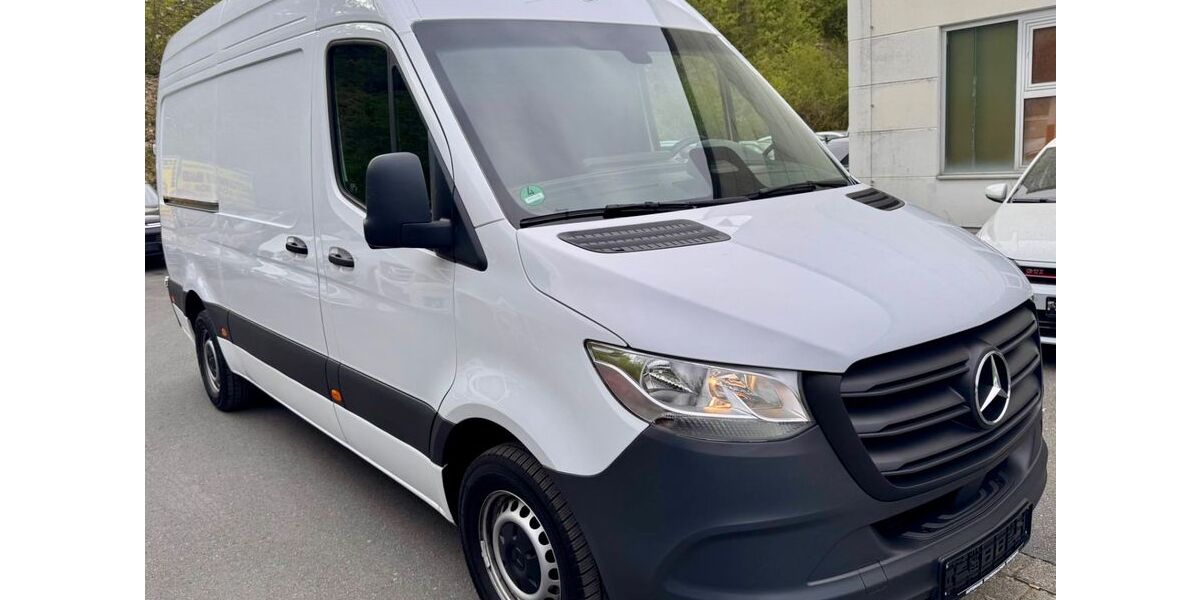 Mercedes-Benz Sprinter 49.000 km 37.990 &euro; Würzburg 97080