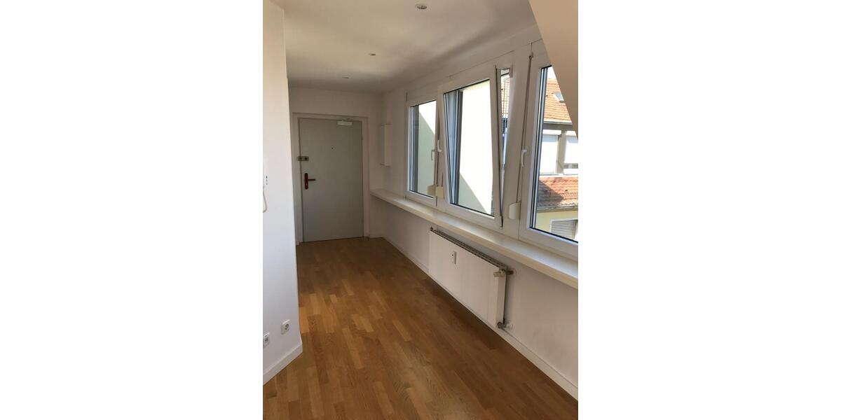 Dachgeschoßwohnung Würzburg - 2 Zimmer, 72 m&sup2;, 1.060&euro; | Angebot:26606065
