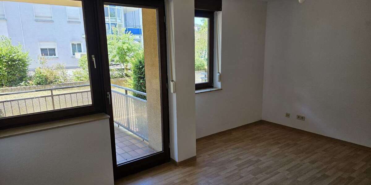 Etagenwohnung Würzburg Zellerau - 1 Zimmer, 25 m&sup2;, 350&euro; | Angebot:27118450