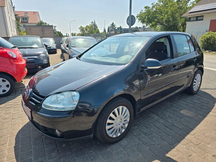 VW Golf 270.000 km 1.100 € Randersacker 97236