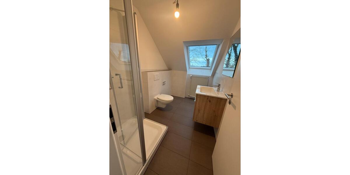 Einfamilienhaus Wiesentheid - 7 Zimmer, 200 m&sup2;, 1.800&euro; | Angebot:25088047