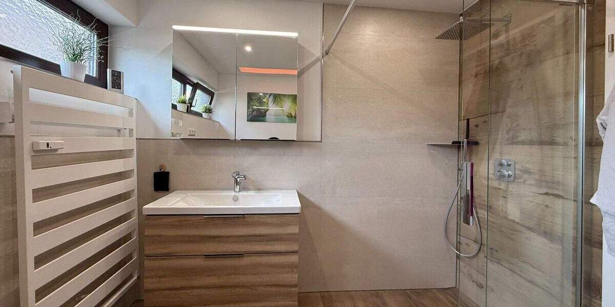 Etagenwohnung Veitshöchheim - 4 Zimmer, 101 m&sup2;, 399.000&euro; | Angebot:25139715