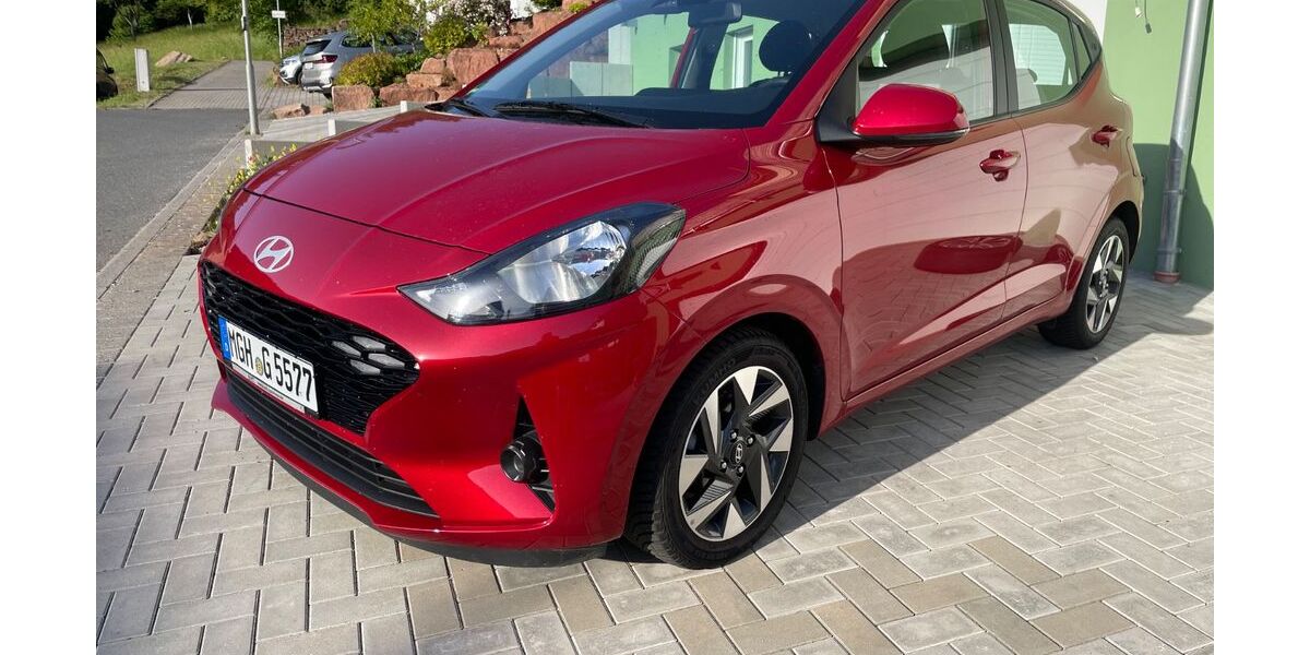 Hyundai i10 10.200 km 15.500 &euro; Werbach 97956