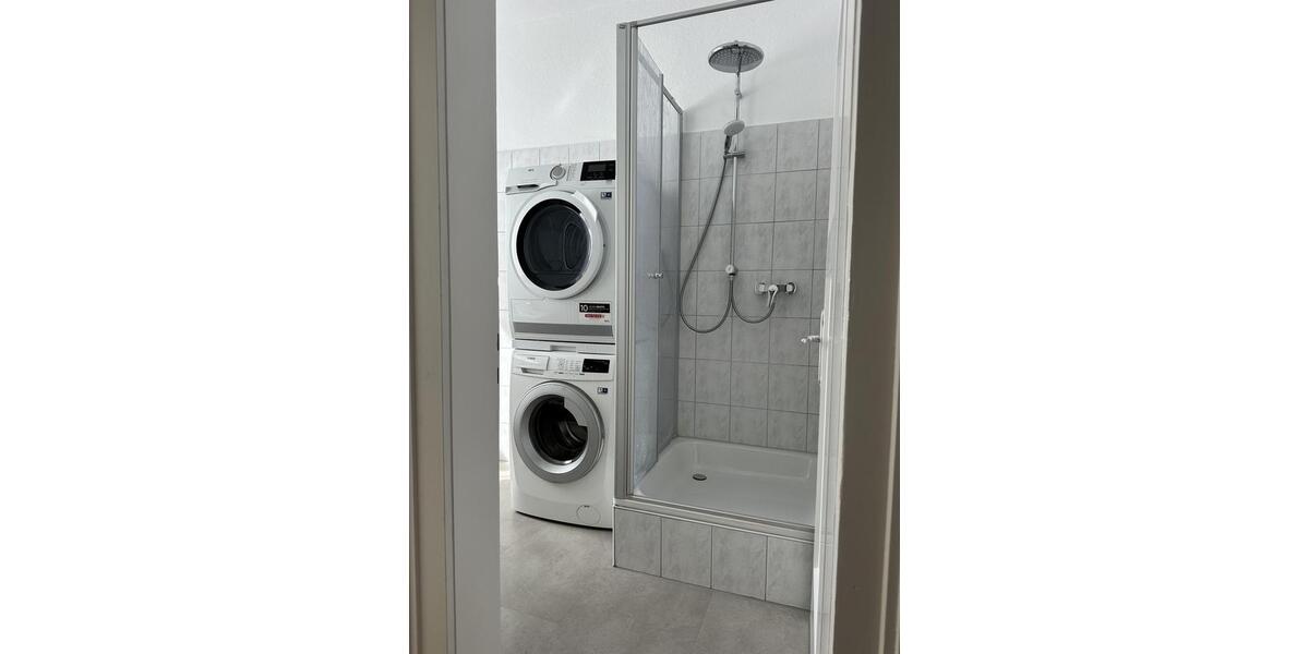 Etagenwohnung Würzburg - 2.5 Zimmer, 72 m&sup2;, 1.390&euro; | Angebot:26495596