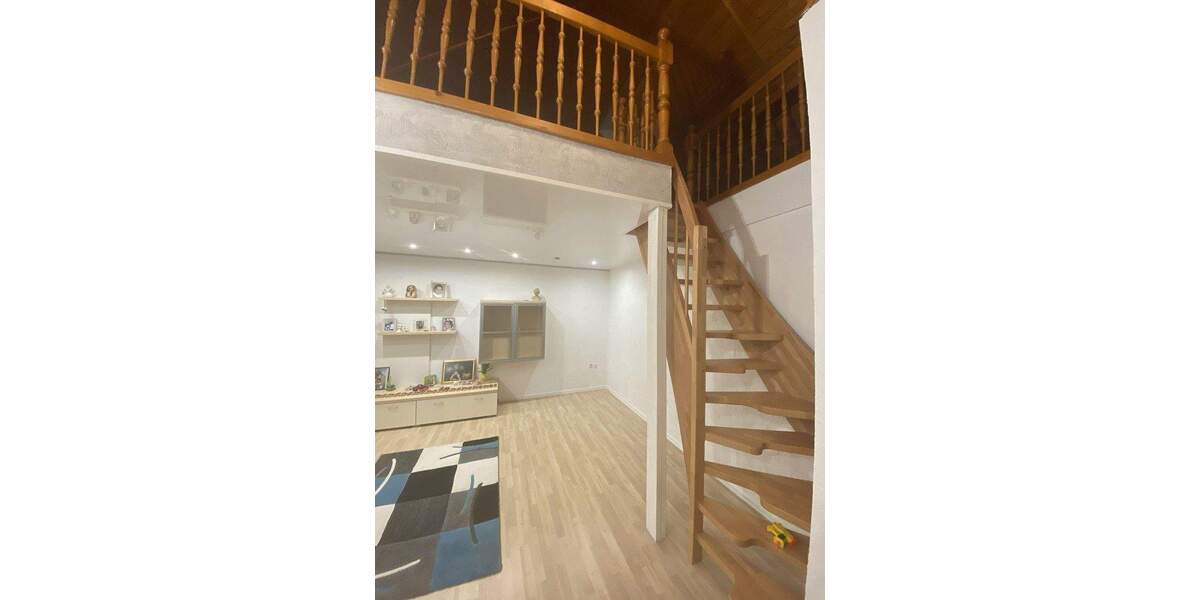 Einfamilienhaus Kitzingen - 7 Zimmer, 287 m&sup2;, 719.000&euro; | Angebot:25987663