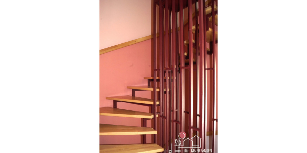 Reihenendhaus Kitzingen - 6 Zimmer, 131 m&sup2;, 429.000&euro; | Angebot:25984525