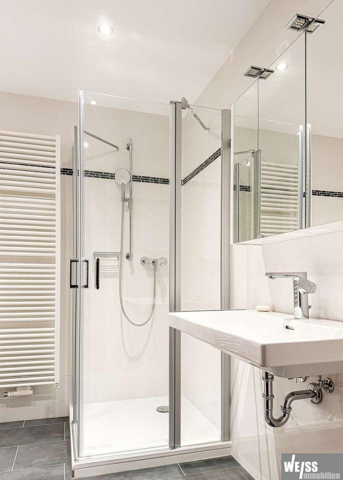 Renovierte 4-Zimmer Whg. mit Balkon, Garage und Stellplatz in der Dürrbachau zimmer