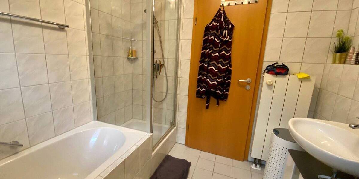 Etagenwohnung Würzburg Frauenland - 2 Zimmer, 63 m&sup2;, 720&euro; | Angebot:26816574
