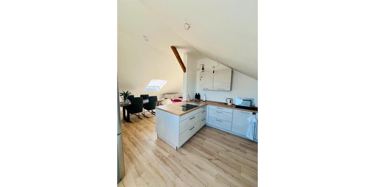 Dachgeschoßwohnung Dettelbach - 2 Zimmer, 64 m&sup2;, 720&euro; | Angebot:26538614