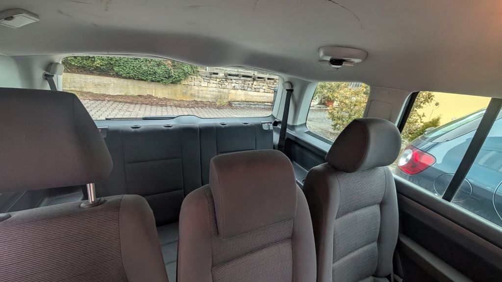 VW Touran 167.000 km 4.950 &euro; Gerbrunn 97218