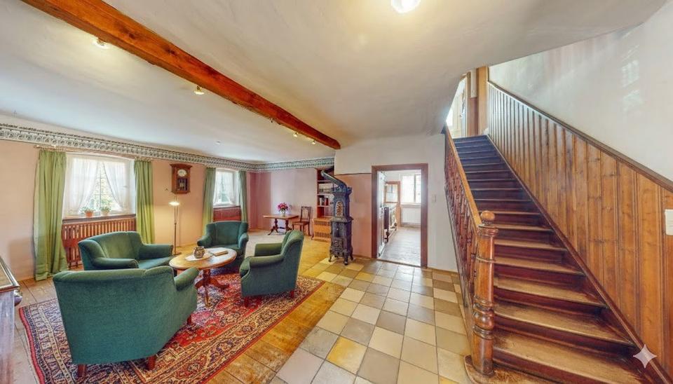 Einfamilienhaus Iphofen - 7 Zimmer, 199 m&sup2;, 1.493&euro; | Angebot:24329602