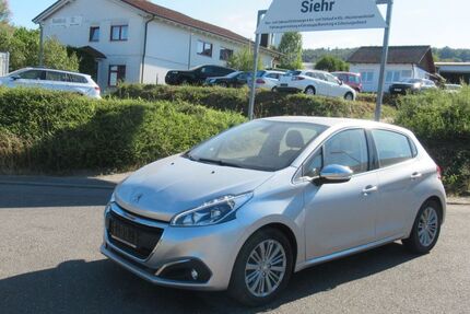 Peugeot 208 41.000 km 11.300 &euro; Tauberbischofsheim 97941