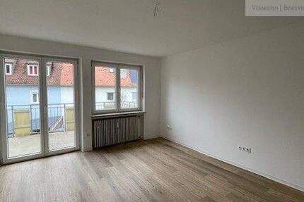 Bezugsfertig! Modernisierte 3 ZW. mit großen Balkon 3 zimmer