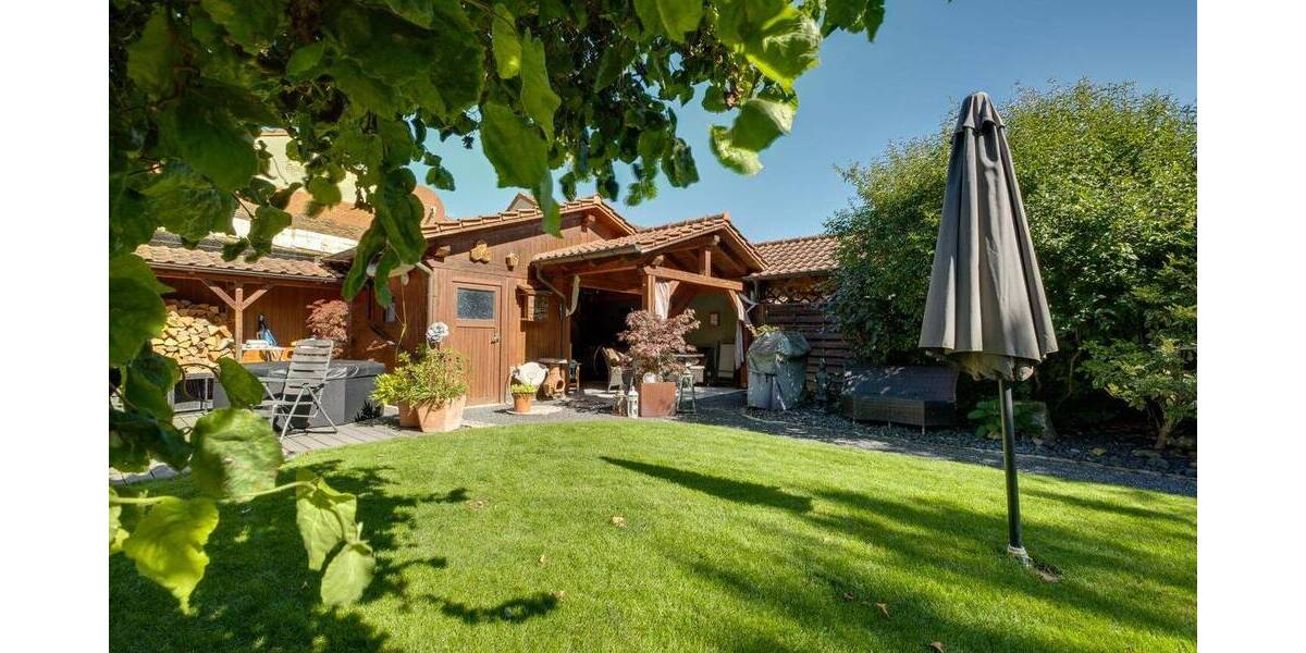 Mehrfamilienhaus, Wohnhaus Kitzingen - 7 Zimmer, 250 m&sup2;, 500.000&euro; | Angebot:25747372