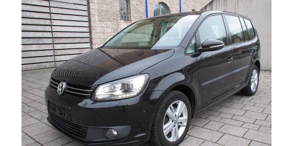 VW Touran 214.401 km 6.850 &euro; Würzburg 97080