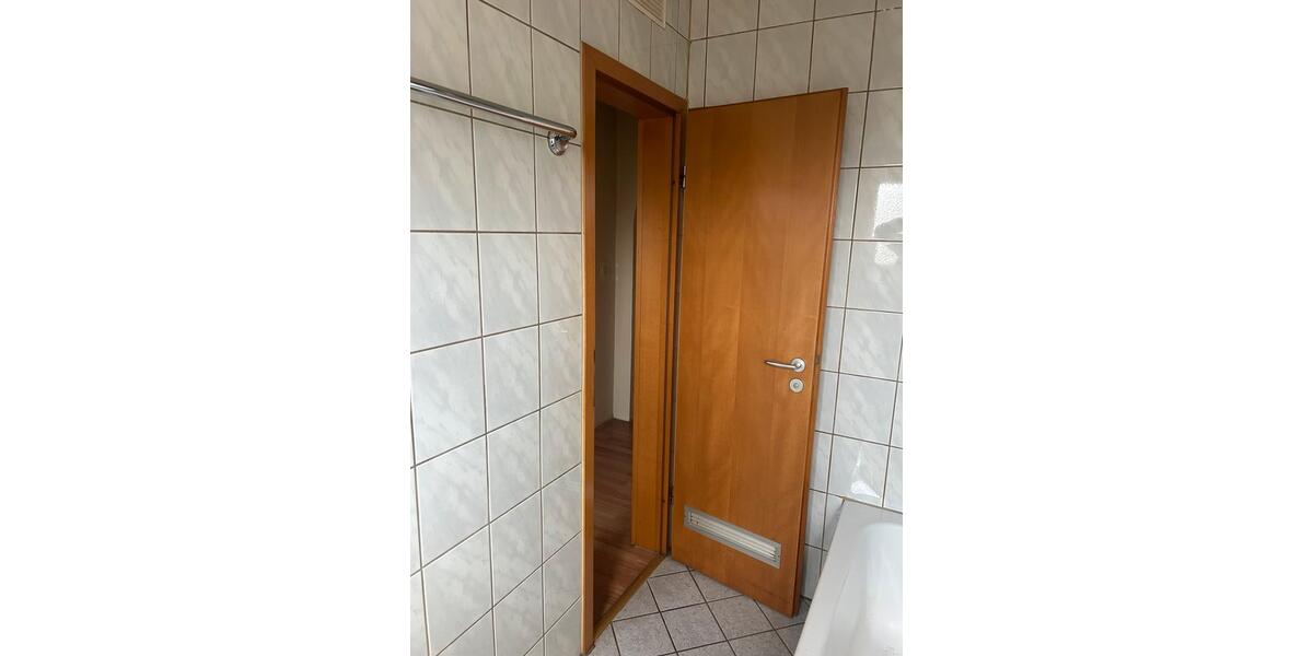Etagenwohnung Würzburg - 3 Zimmer, 82 m&sup2;, 165.000&euro; | Angebot:27226242