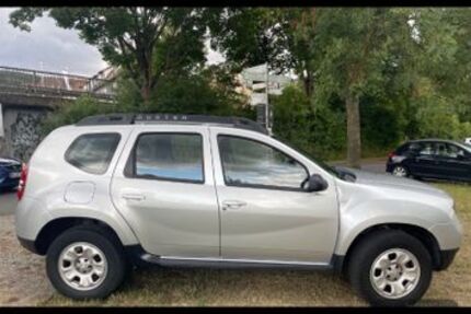 Dacia Duster 88.000 km 8.500 &euro; Würzburg 97084