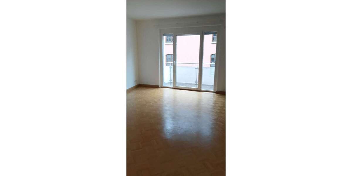 Etagenwohnung Würzburg Altstadt - 3 Zimmer, 76 m&sup2;, 970&euro; | Angebot:26293076