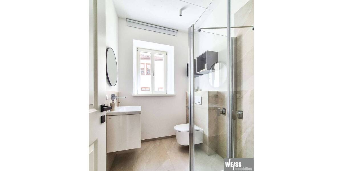 Mehrfamilienhaus, Wohnhaus Frickenhausen am Main - 3 Zimmer, 125 m&sup2;, 1.490&euro; | Angebot:26475835