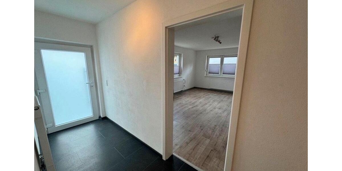 2 Zimmer Wohnung im EG 89qm mit Keller 2 zimmer