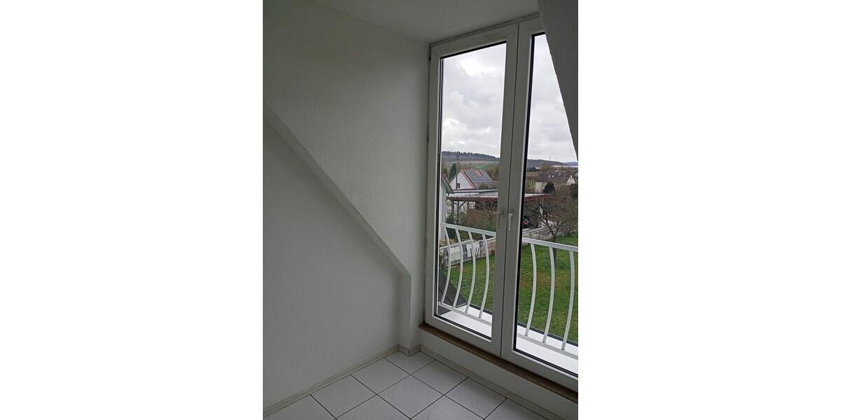 Etagenwohnung Urspringen - 4.5 Zimmer, 128 m&sup2;, 880&euro; | Angebot:26228432