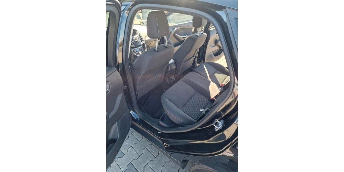 Ford Focus 196.000 km 6.400 € Höchberg 97204