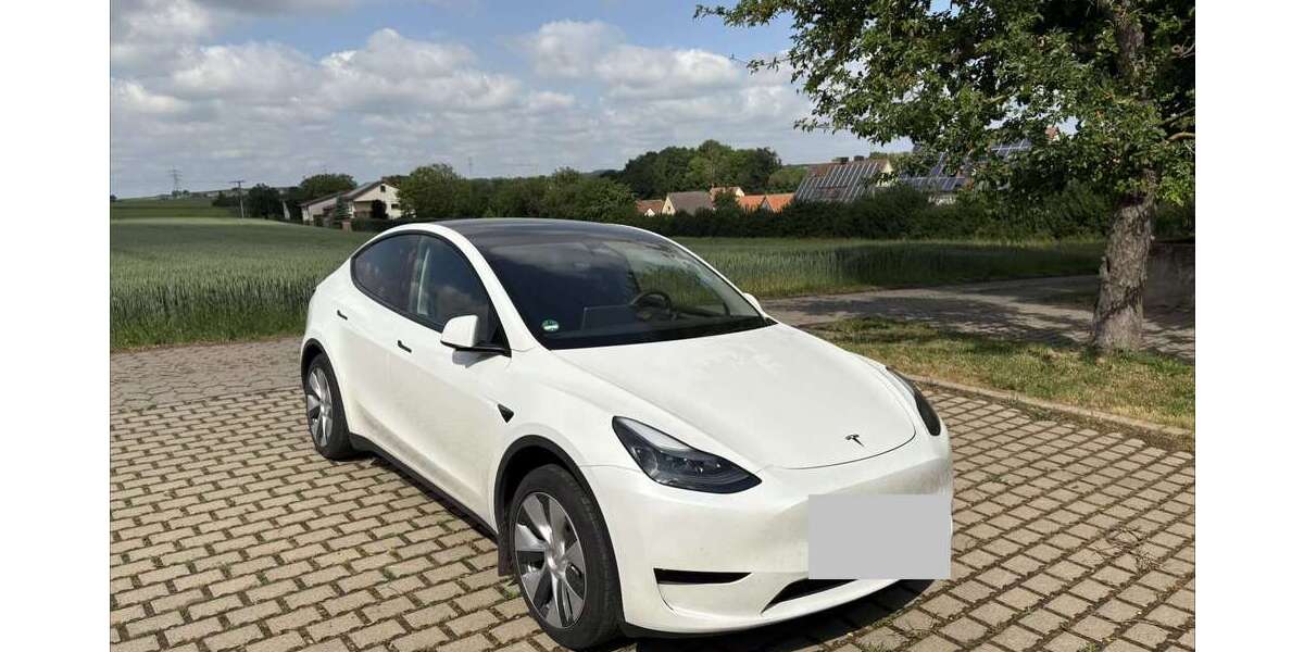 Tesla Model Y 39.000 km 34.500 &euro; Dettelbach, St 97337