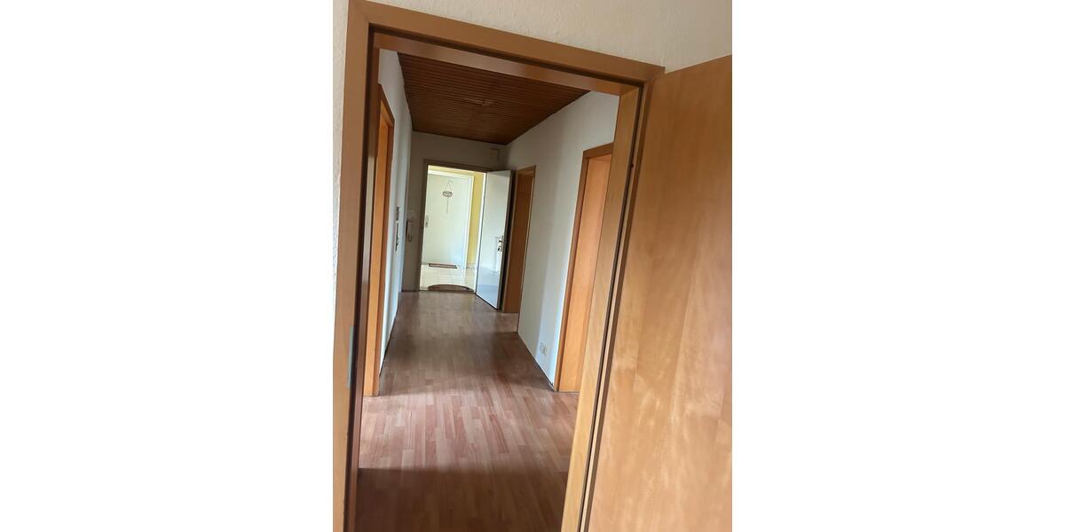 Etagenwohnung Würzburg - 3 Zimmer, 82 m&sup2;, 165.000&euro; | Angebot:27226242