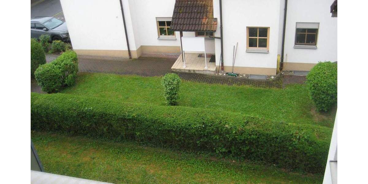 Etagenwohnung Waldbüttelbrunn - 3 Zimmer, 88 m&sup2;, 210.000&euro; | Angebot:25864896