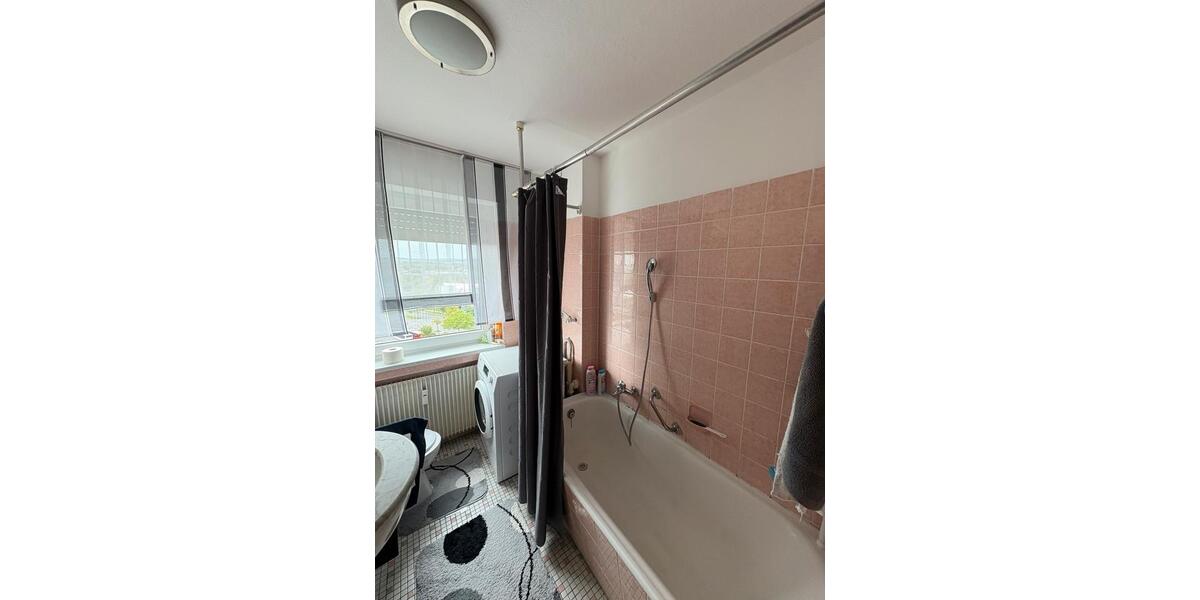 Helle 3-Zimmer-Wohnung mit Weitblick über Schweinfurt – Am Bergl 3 zimmer