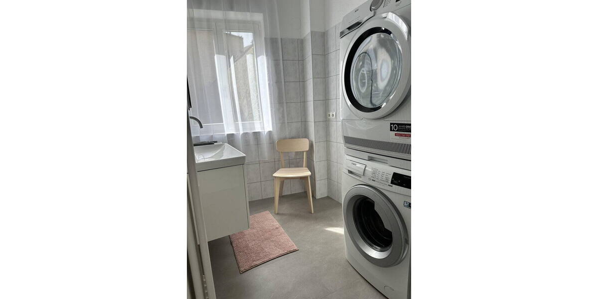 Etagenwohnung Wuerzburg Altstadt - 2 Zimmer, 72 m&sup2;, 1.440&euro; | Angebot:26885289