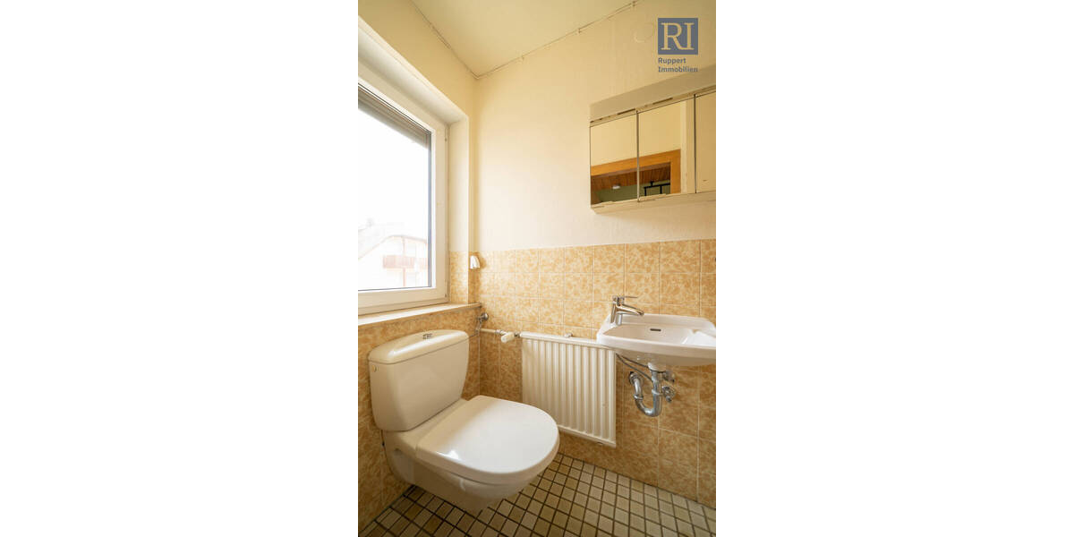 Mehrfamilienhaus, Wohnhaus Schwarzach am Main Stadtschwarzach - 7 Zimmer, 191 m&sup2;, 389.000&euro; | Angebot:21889230